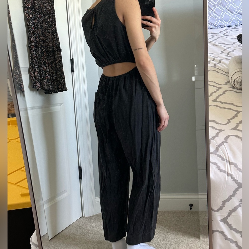 Universal Thread Jumpsuit - Picture 3 of 5